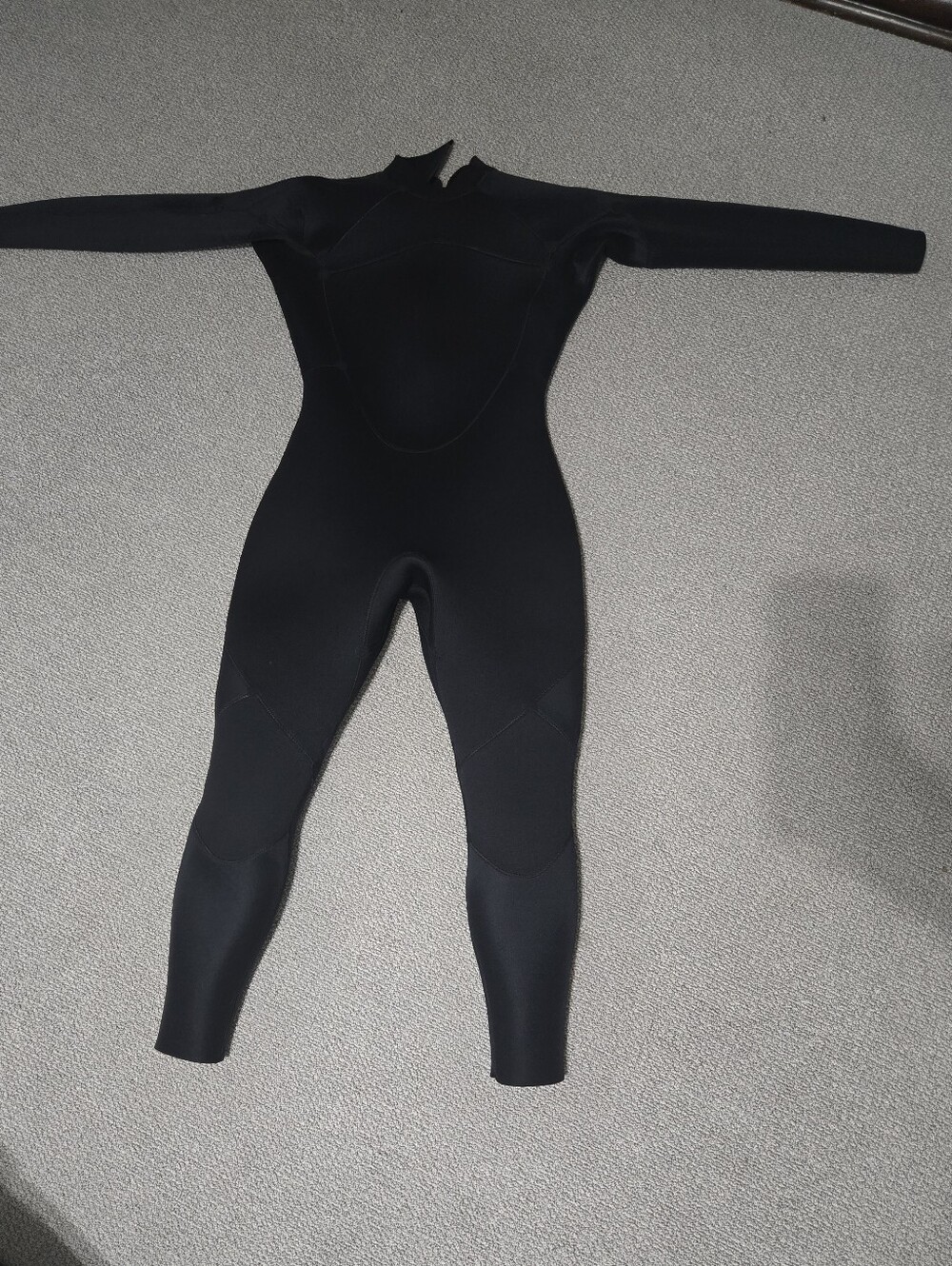 Men's Black Full-Body Wetsuit